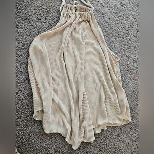 ⭐️4/$10-Beige Pleated Halter Top